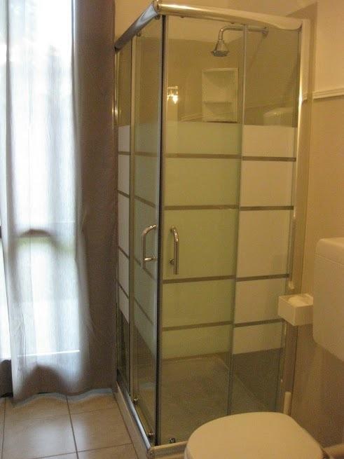 Low Cost Ferrara Zimmer foto